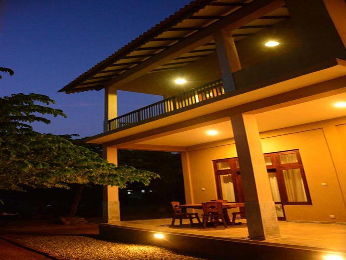 Castle Rock Sigiriya Hotel Kibissa Ngoại thất bức ảnh